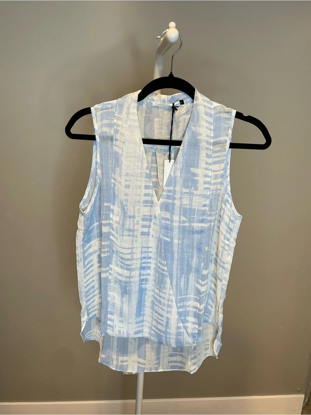 Three Eighty Two Sleeveless Light Blue & White V-Neck Blouse - Small